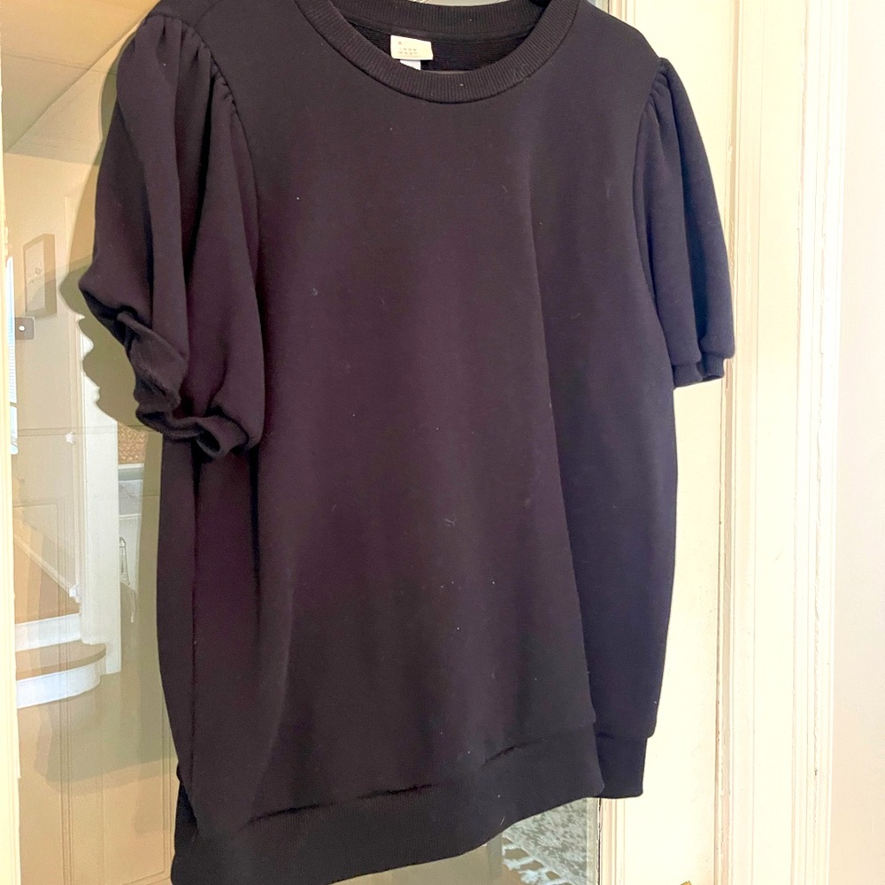 Puff sleeve shirt